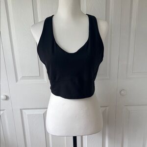 Black Women's Scoop Neck active Cropped Tank Top